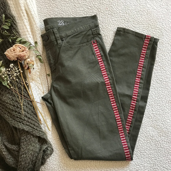 J. Crew Pants - J. Crew Green Toothpick Pants Sz 28 NWT J. Crew Pants - J. Crew Green Toothpick Pants Sz 28 NWT